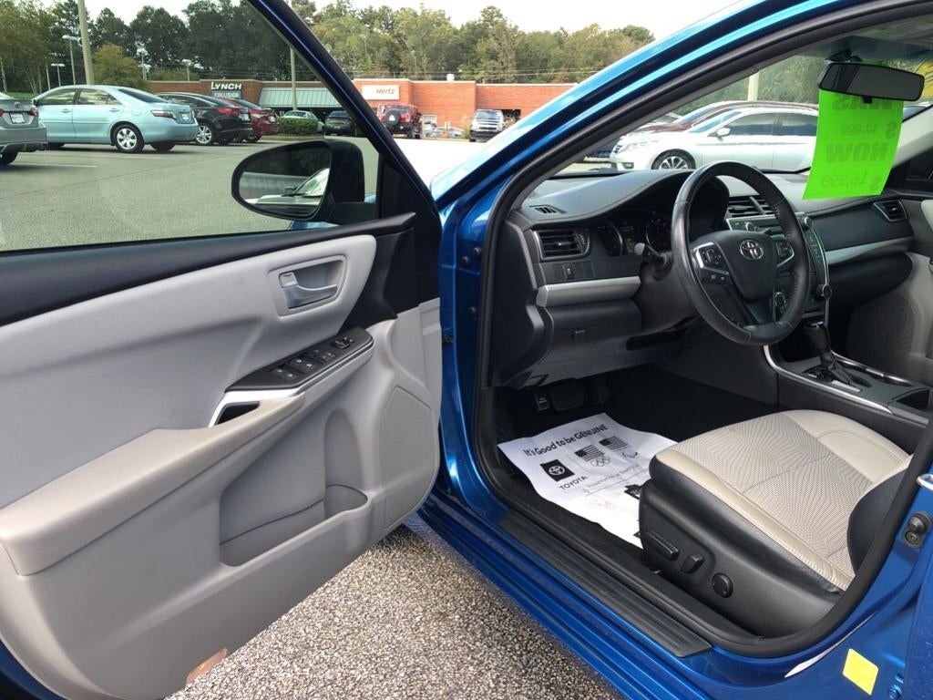 2017 Toyota Camry SE