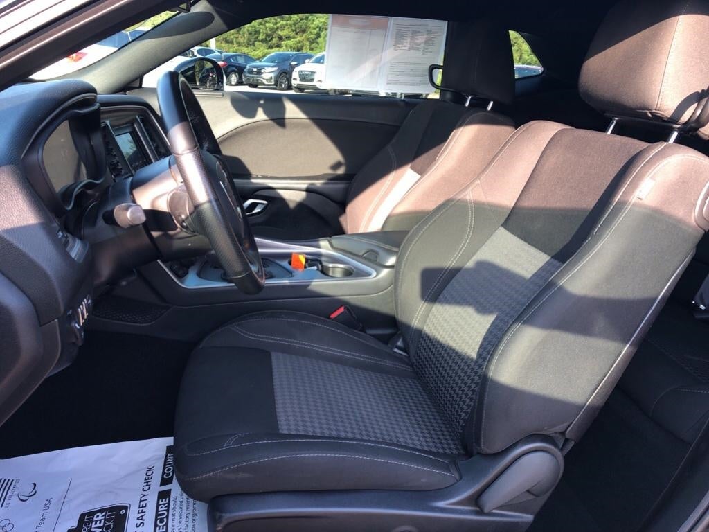 2019 Dodge Challenger SXT 2C3CDZAGXKH739672