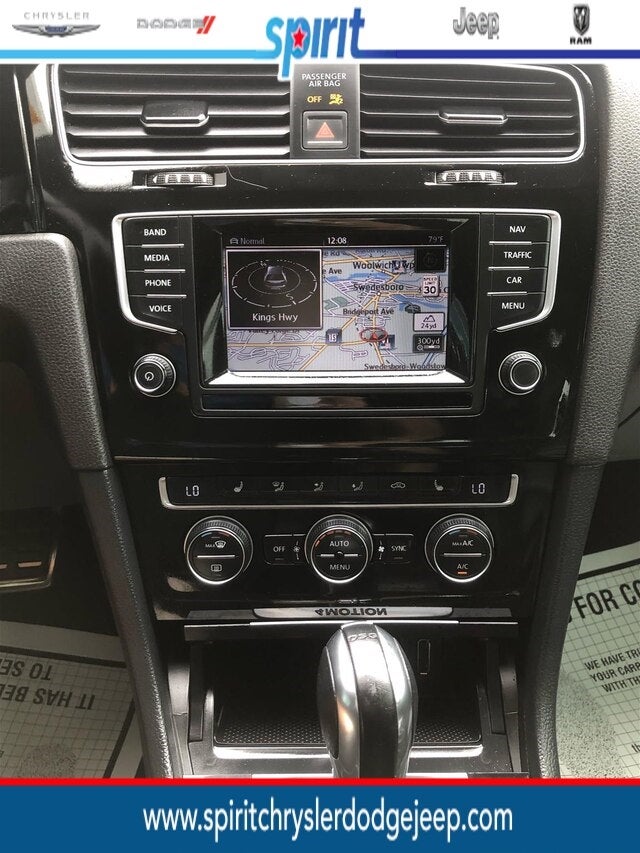 2015 Volkswagen Golf R 4-Door