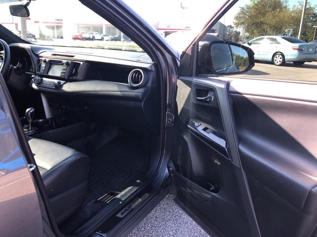 2016 Toyota RAV4 SE 2T3NFREVXGW289102