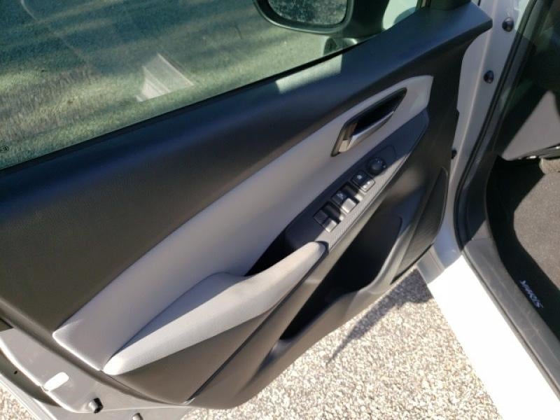 2020 Toyota Yaris LE 3MYDLBYV5LY712486