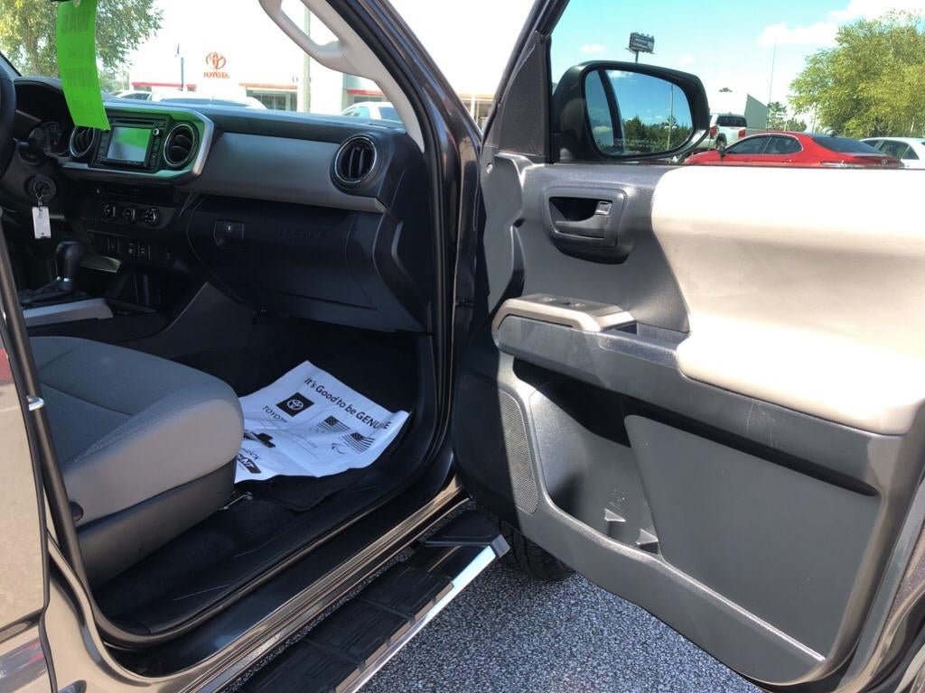 2018 Toyota Tacoma SR5 3TMAZ5CN9JM058105