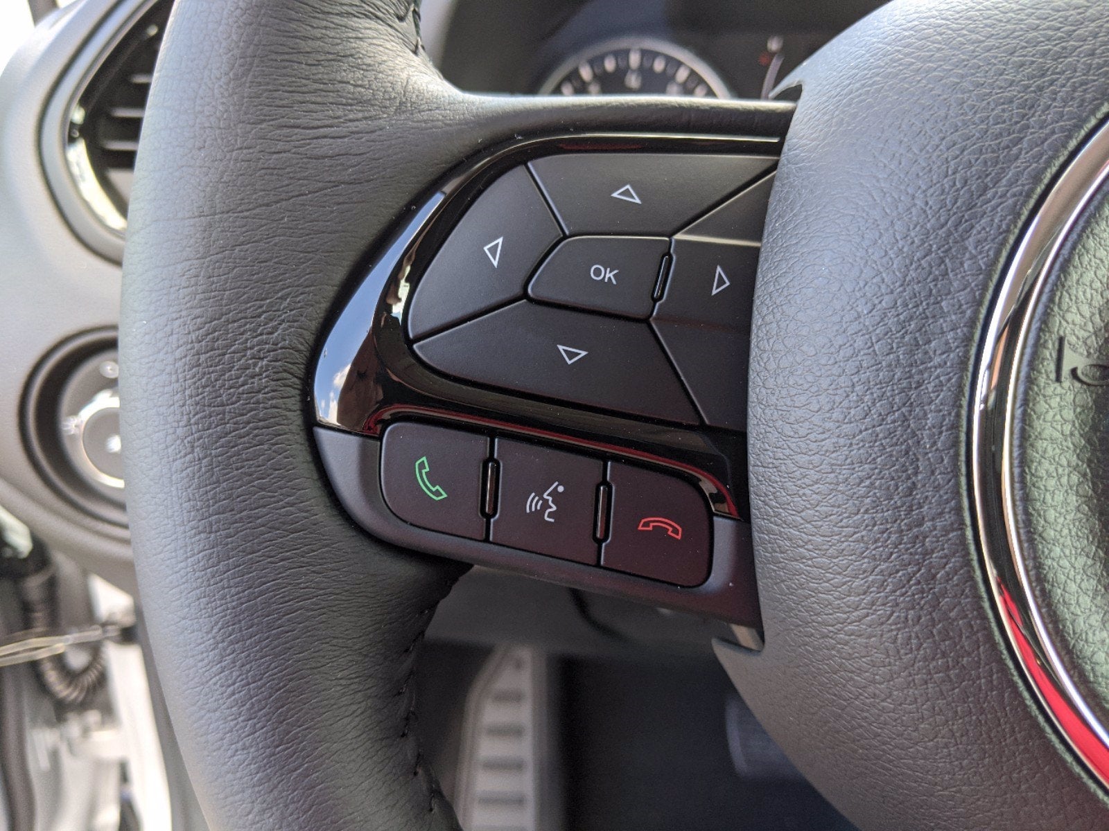 2020 Jeep Renegade RENEGADE ALTITUDE FWD