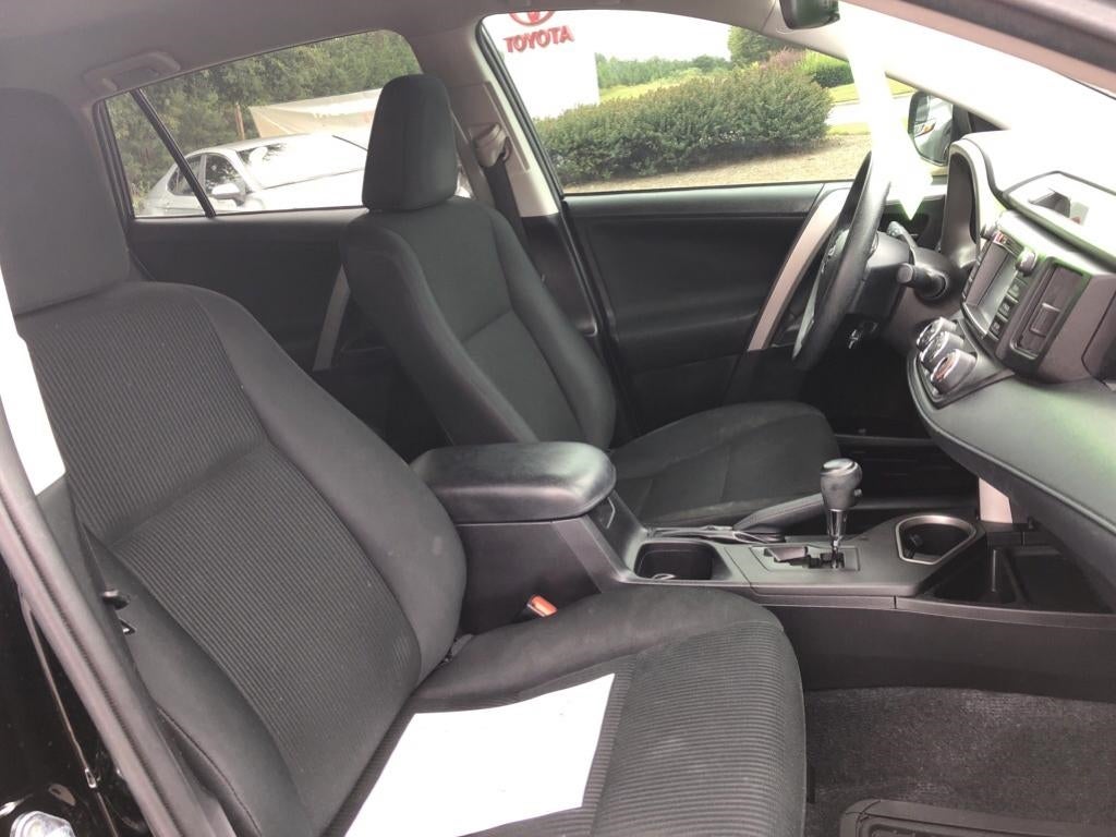 2017 Toyota RAV4 LE 2T3ZFREV5HW345689