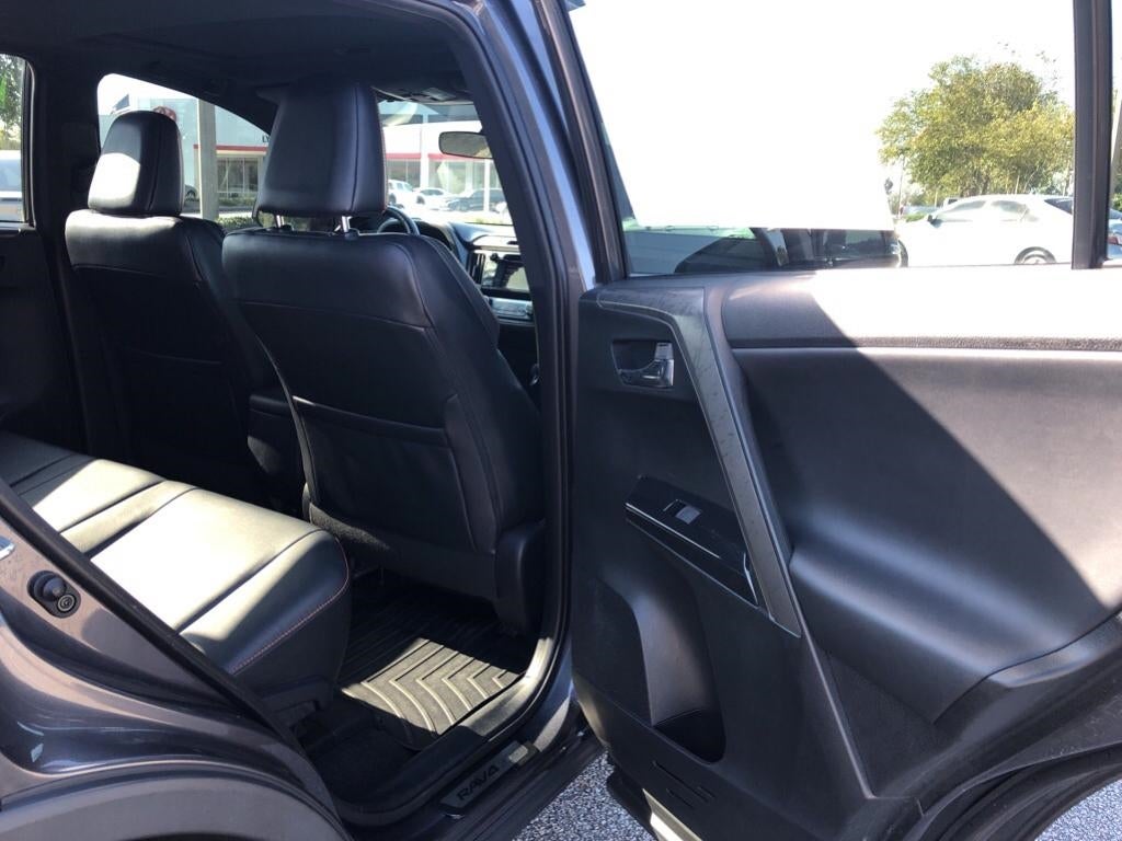 2016 Toyota RAV4 SE 2T3NFREVXGW289102