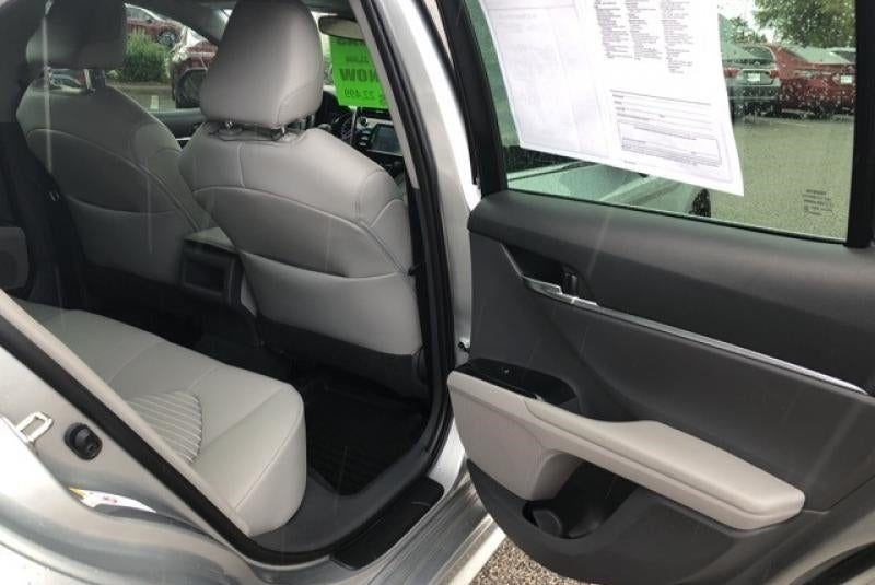 2018 Toyota Camry SE 4T1B11HK7JU129523