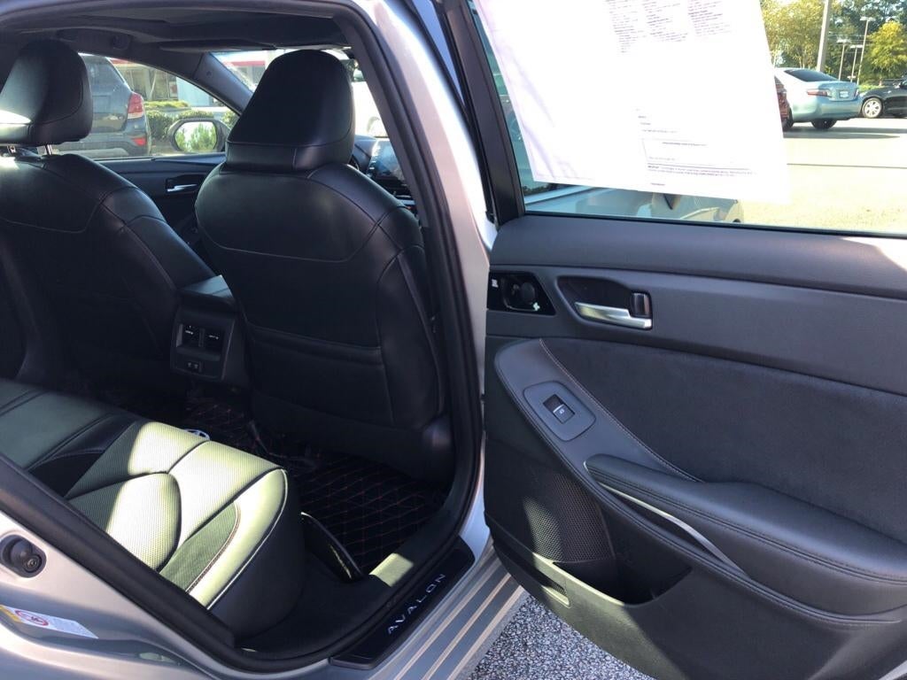2019 Toyota Avalon XSE