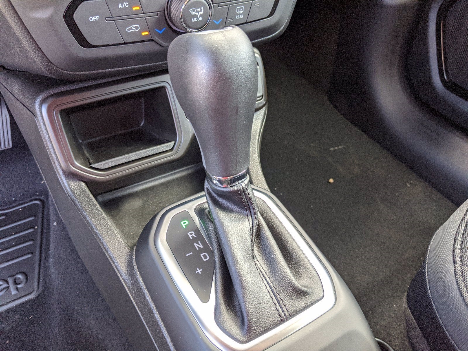 2020 Jeep Renegade RENEGADE ALTITUDE FWD