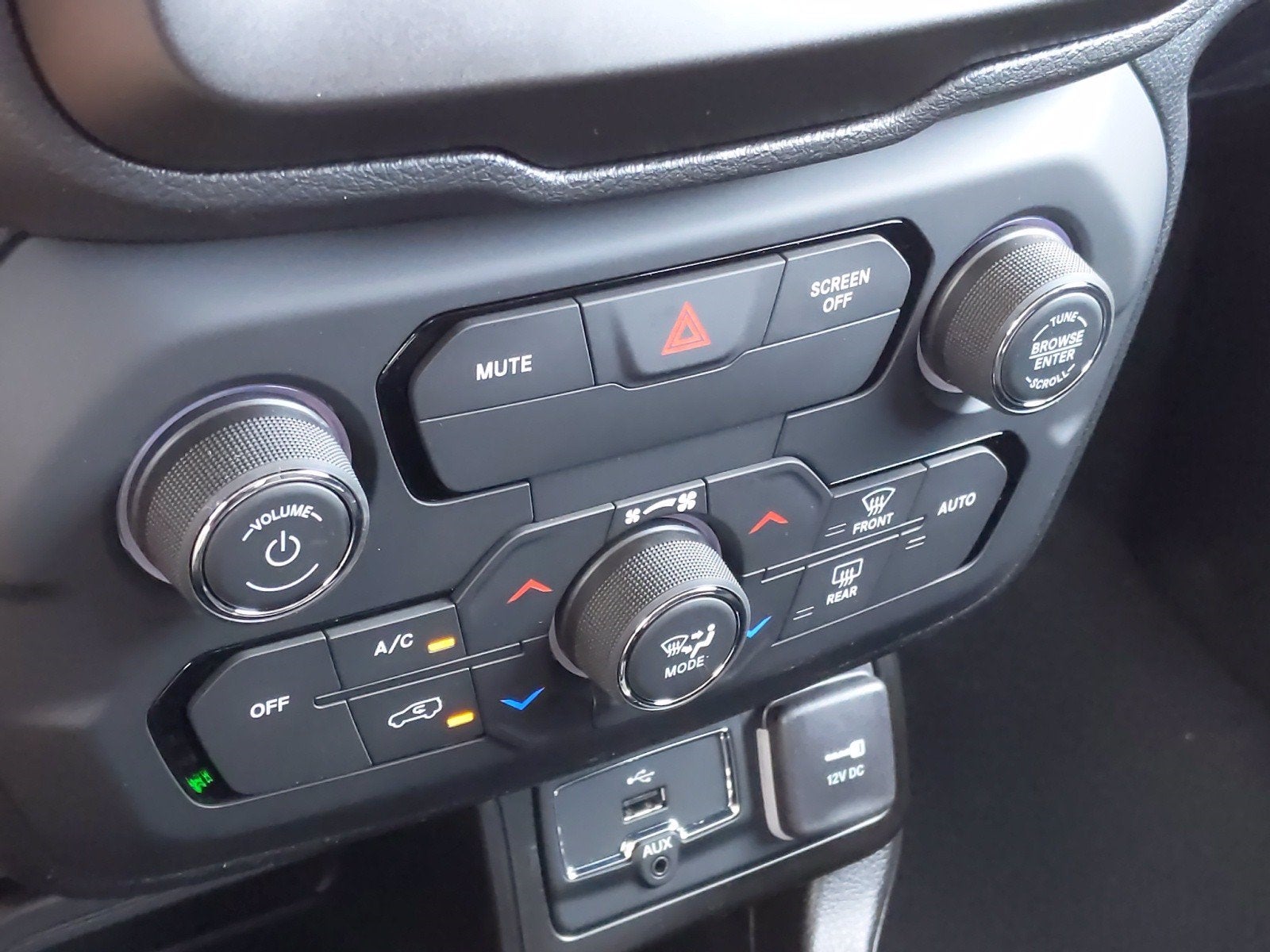 2020 Jeep Renegade RENEGADE LATITUDE FWD