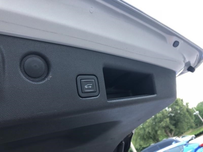 2018 Chevrolet Equinox LT 2GNAXJEV1J6269747