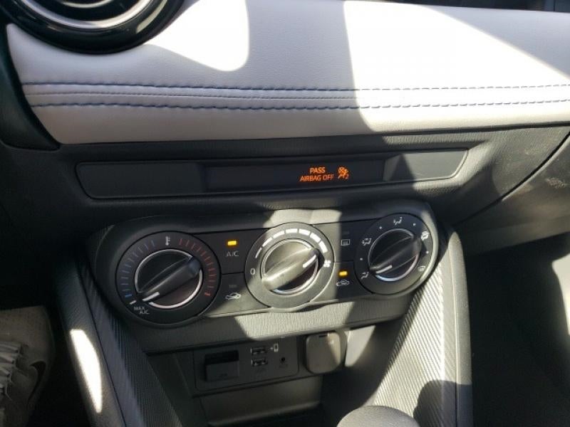 2020 Toyota Yaris LE 3MYDLBYV5LY712486