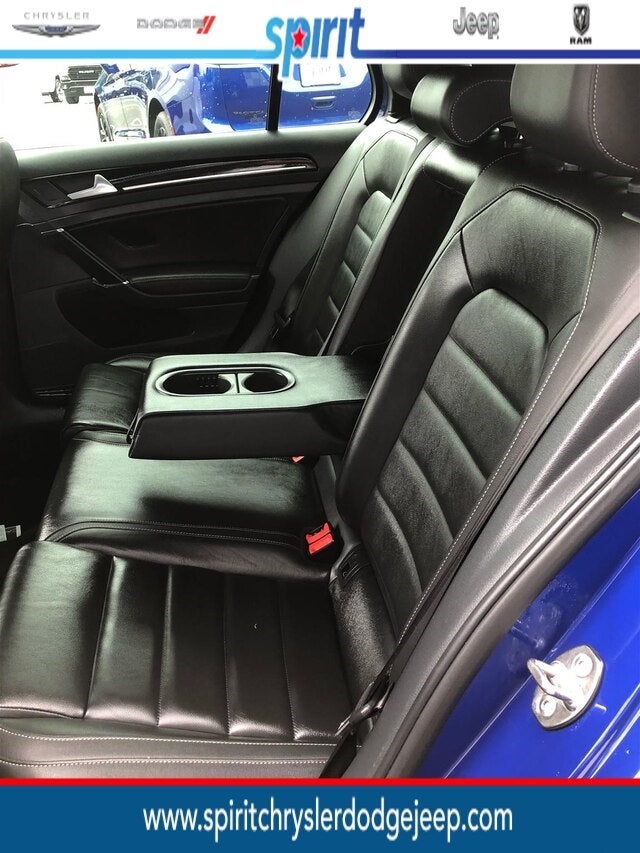 2015 Volkswagen Golf R 4-Door