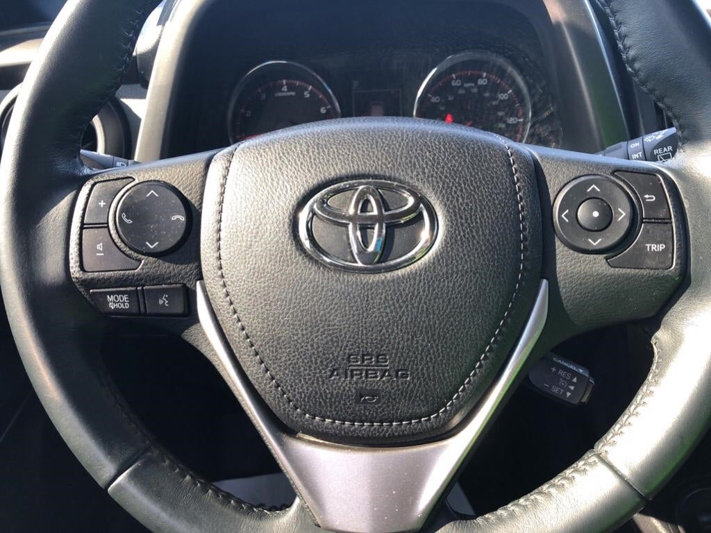 2016 Toyota RAV4 SE 2T3NFREVXGW289102