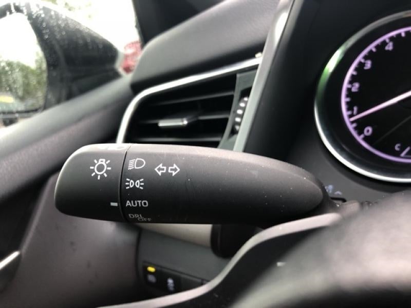 2018 Toyota Camry SE 4T1B11HK7JU129523