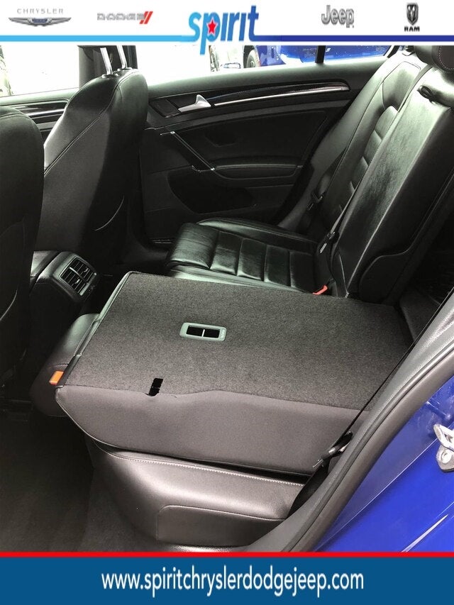 2015 Volkswagen Golf R 4-Door