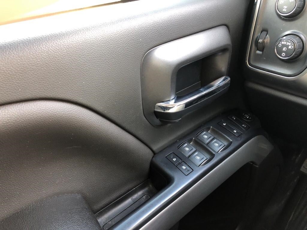 2018 Chevrolet Silverado LT 3GCUKRECXJG509321