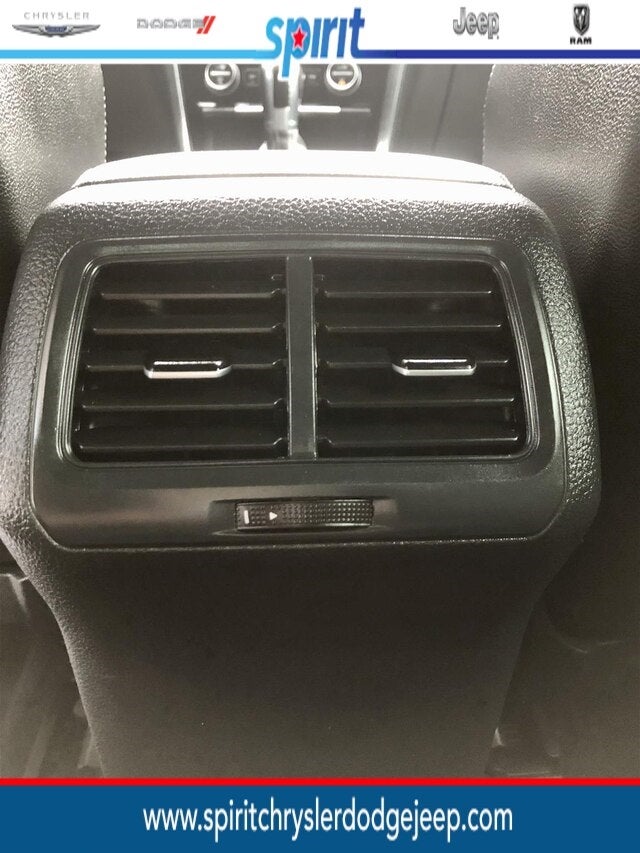 2015 Volkswagen Golf R 4-Door