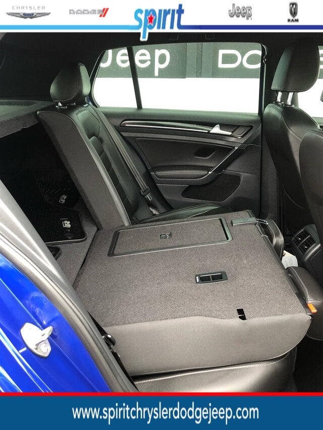 2015 Volkswagen Golf R 4-Door