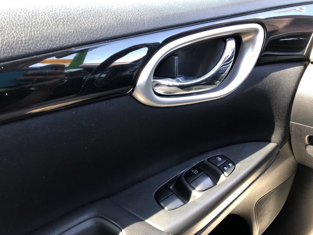 2017 Nissan Sentra SV 3N1AB7AP6HY289666