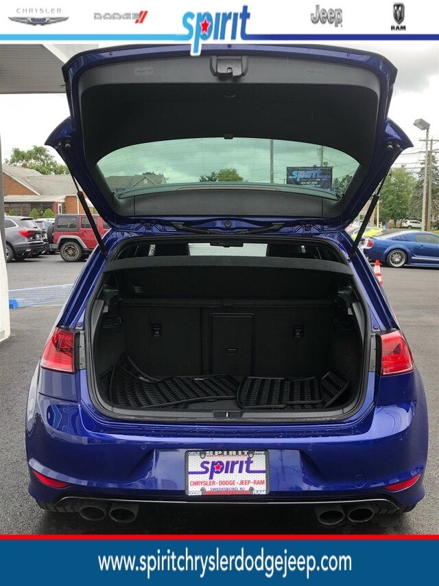 2015 Volkswagen Golf R 4-Door