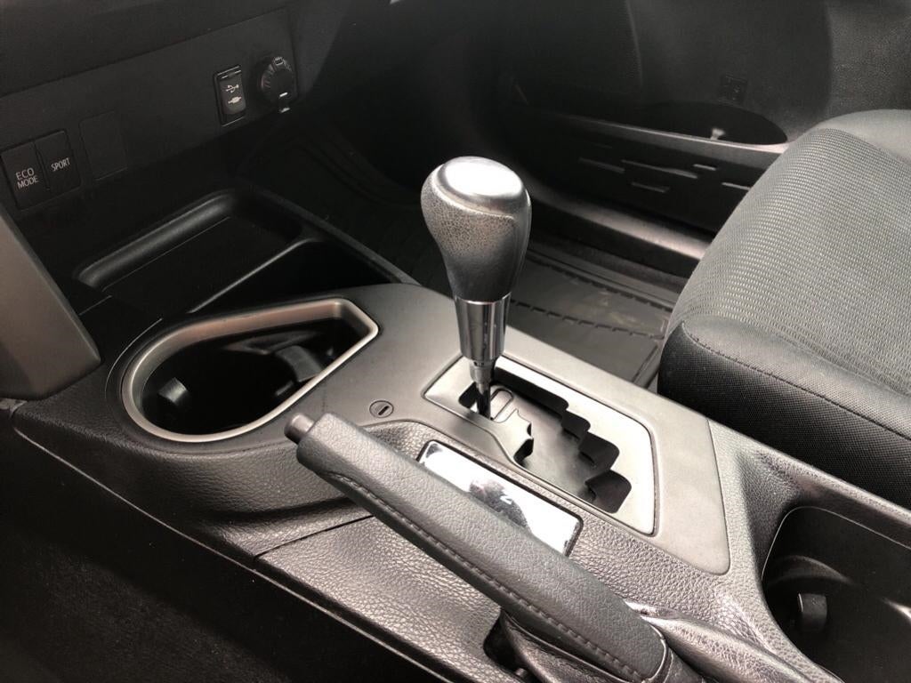 2017 Toyota RAV4 LE 2T3ZFREV5HW345689