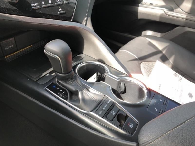 2019 Toyota Camry XSE 4T1B61HK0KU770936