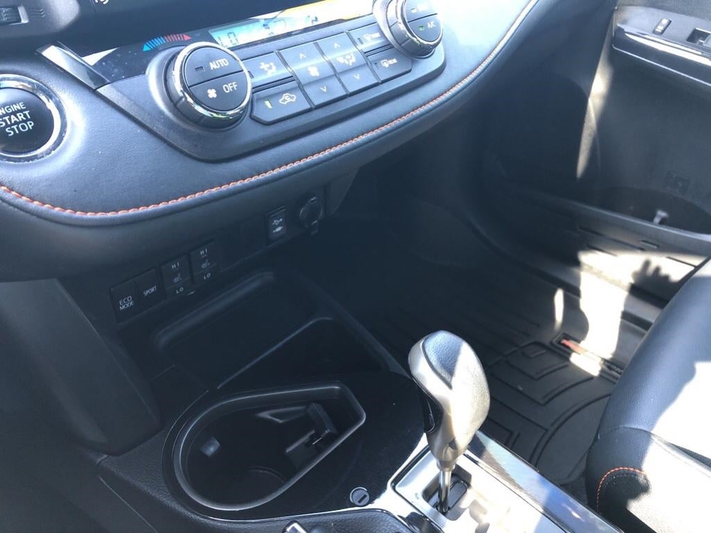 2016 Toyota RAV4 SE 2T3NFREVXGW289102