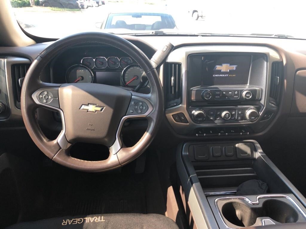 2018 Chevrolet Silverado LT 3GCUKREC2JG355378