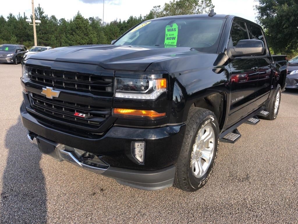 2018 Chevrolet Silverado LT 3GCUKRECXJG509321