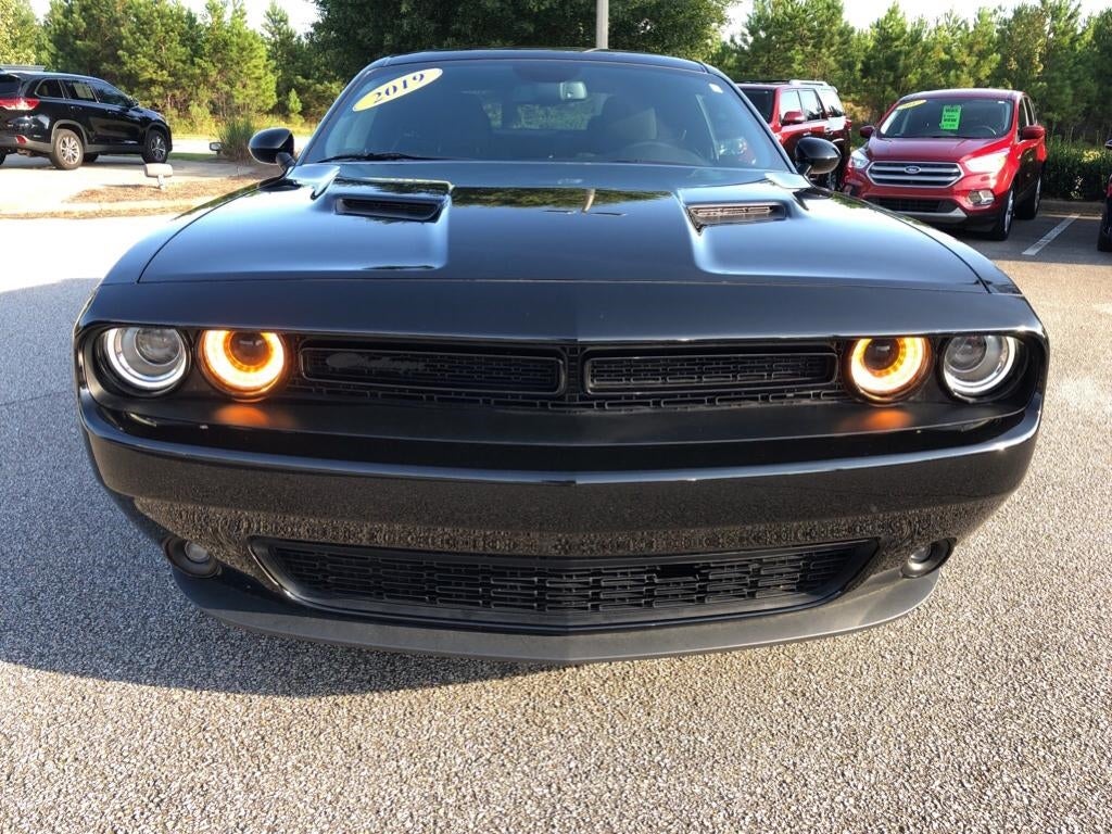 2019 Dodge Challenger SXT 2C3CDZAGXKH739672