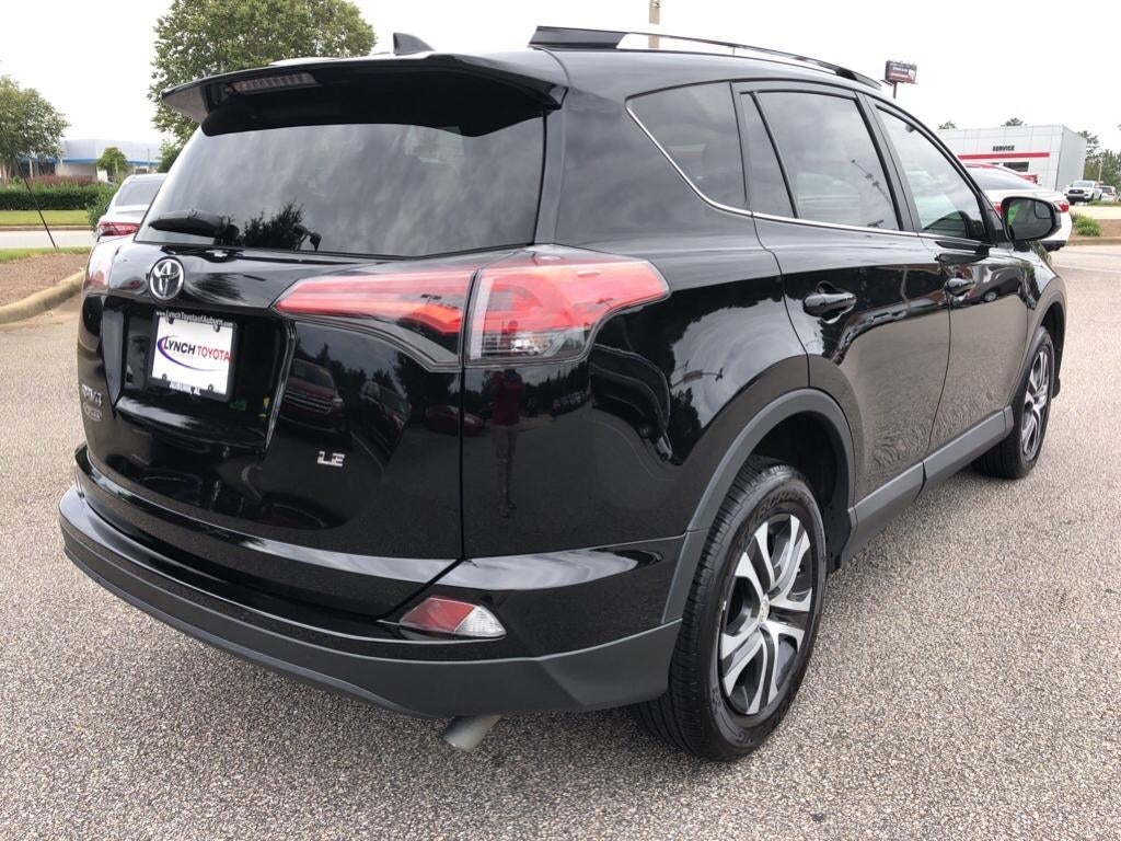 2017 Toyota RAV4 LE 2T3ZFREV5HW345689
