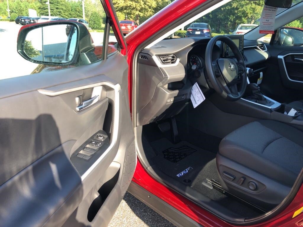 2021 Toyota RAV4 XLE 2T3W1RFV4MC089525