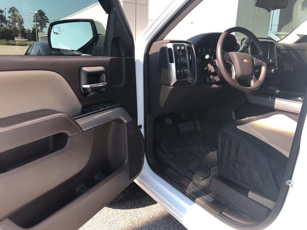 2018 Chevrolet Silverado LT 3GCUKREC2JG355378