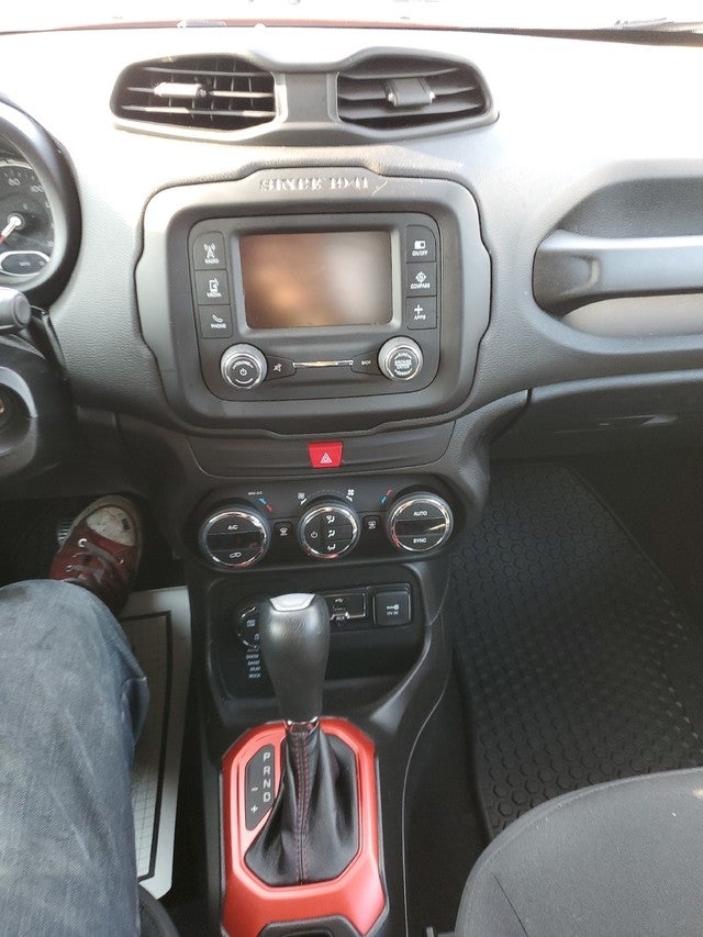 2017 Jeep Renegade Trailhawk