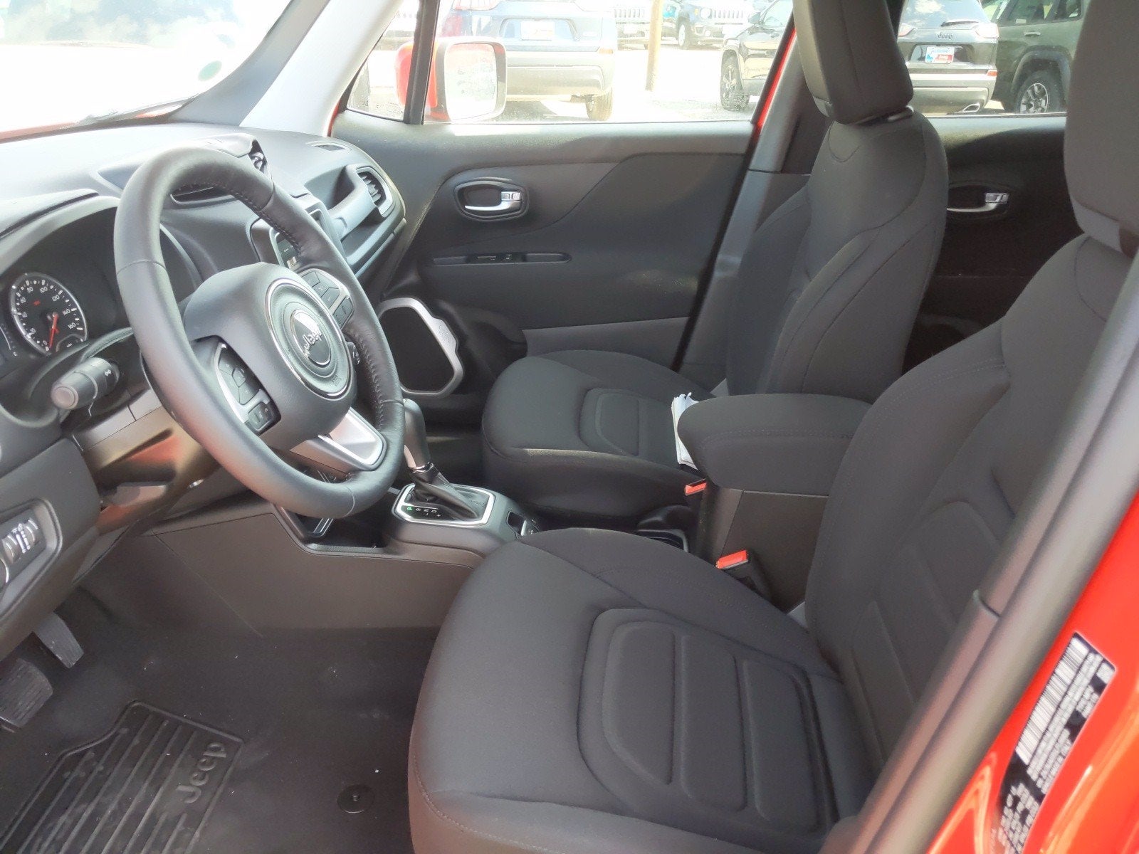 2020 Jeep Renegade RENEGADE LATITUDE FWD